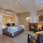 Exlibris Boutique Hotel 3*