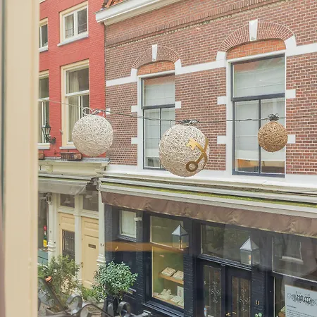 Exlibris Boutique Hotel 3*