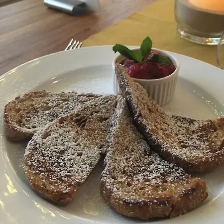 Exlibris Boutique Hotel 3*