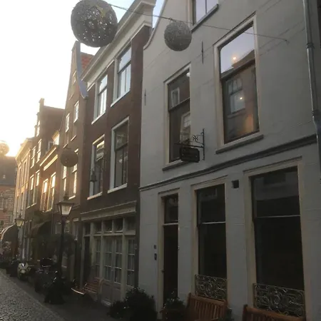 Exlibris Boutique Hotel 3*