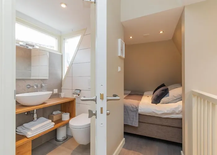 Exlibris Boutique Hotel 3*